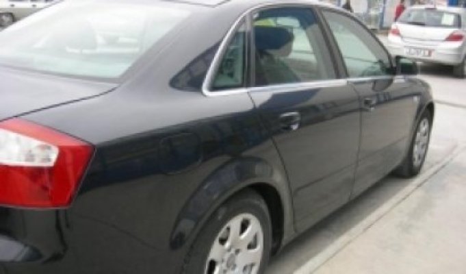 Audi A4 cu autorizaţia de circulaţie expirată, descoperit de poliţiştii de frontieră
